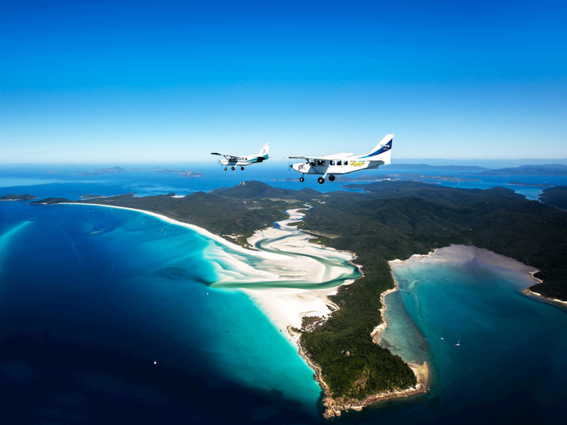 60 Minute Whitsundays Scenic Flight